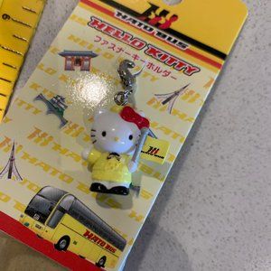 HELLO KITTY LIMITED EDITION HATO BUS CHARM